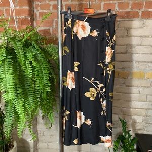 Aritzia Wilfred floral skirt
